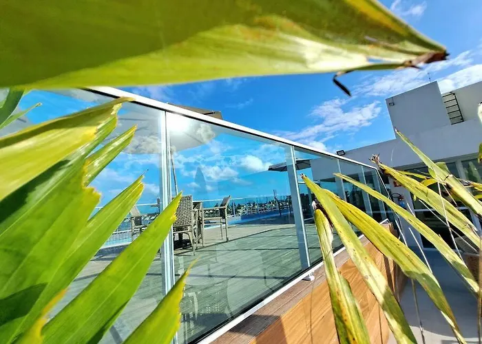 Luxo e conforto à 50 M das piscinas naturais Pôrto das Galinhas